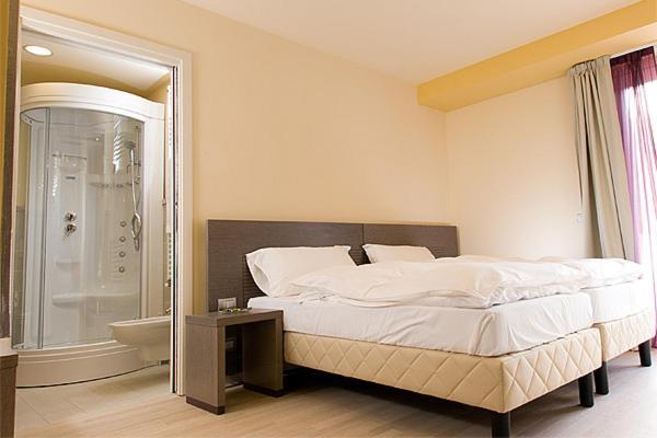 Hotel Kube Фольгария Экстерьер фото