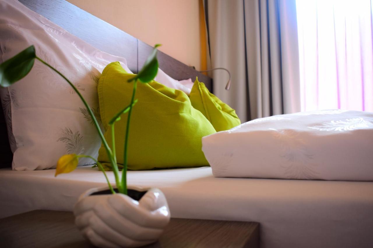 Hotel Kube Фольгария Экстерьер фото