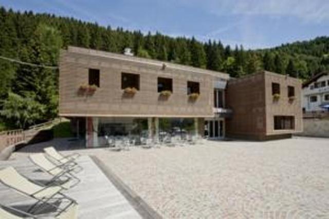 Hotel Kube Фольгария Экстерьер фото